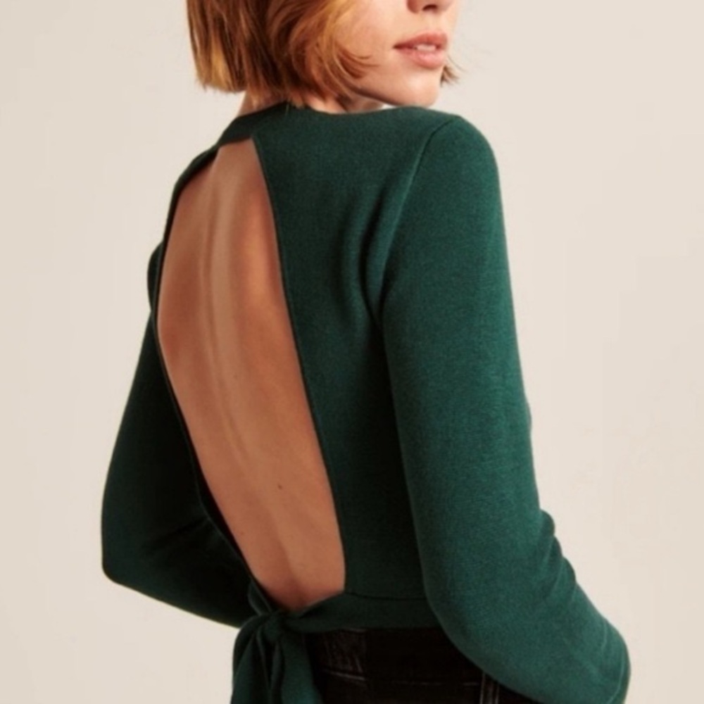 BLACK Abercrombie & Fitch Open Back Sweater